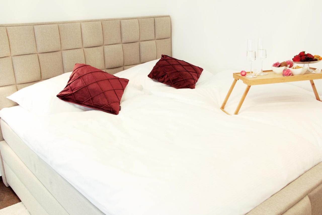 Secret Hideaways Cozystudio Superior Apartments Mit Wifi L 450M Bis Uni L Messe L Flughafen L Zoo Duisburg Dış mekan fotoğraf